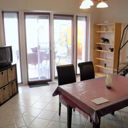 In - Balaton 38001 *