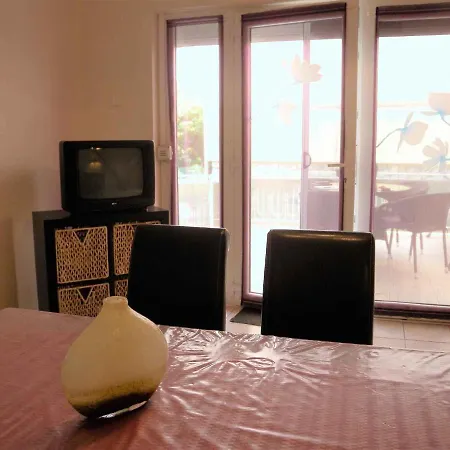 Holiday home In Fonyod/balaton 38001 *