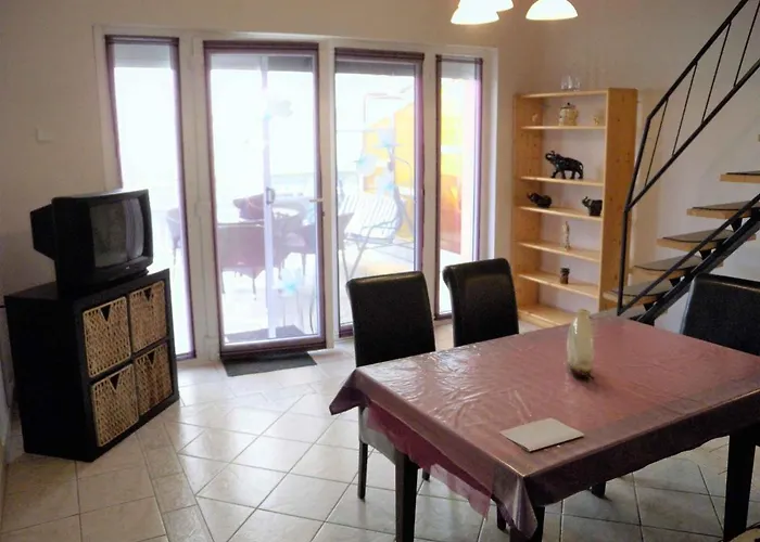 In - Balaton 38001 *